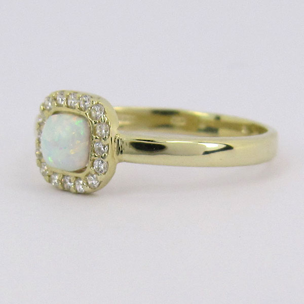 Zlatý prsten s opálem a zirkony Z85-031